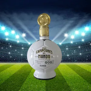 Pisco Campeones del Mundo transparente Doble destilado 700cc