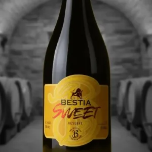 6 x Vino Bestia Sweet Blend Reserve 750cc